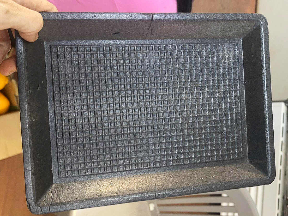 Khay xốp M18 đen Khay xốp M18 đen