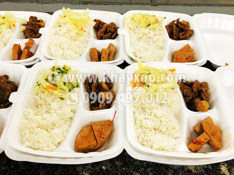 Khay xốp đựng cơm 3 ngăn