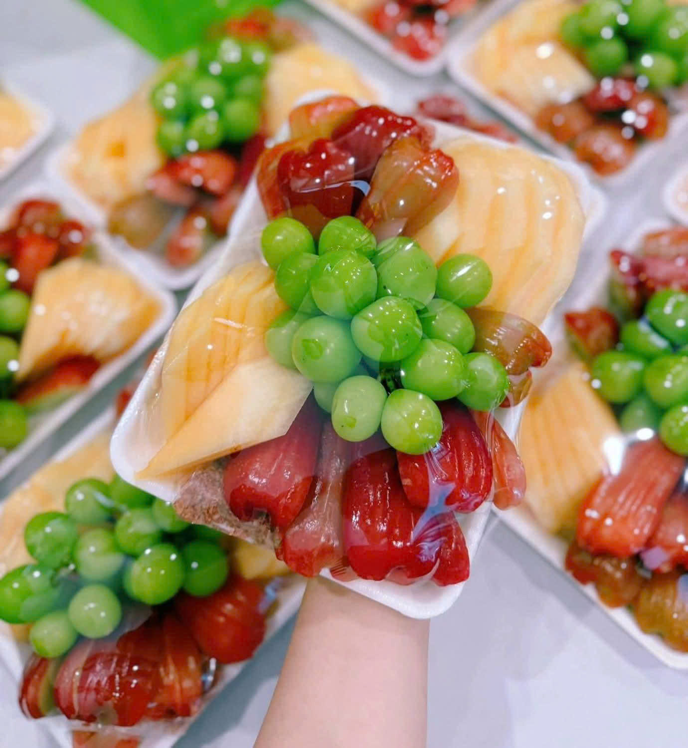 Khay xốp đựng trái cây